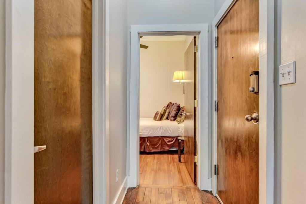 Loft Steps From City Hall And River Streets Savannah Esterno foto